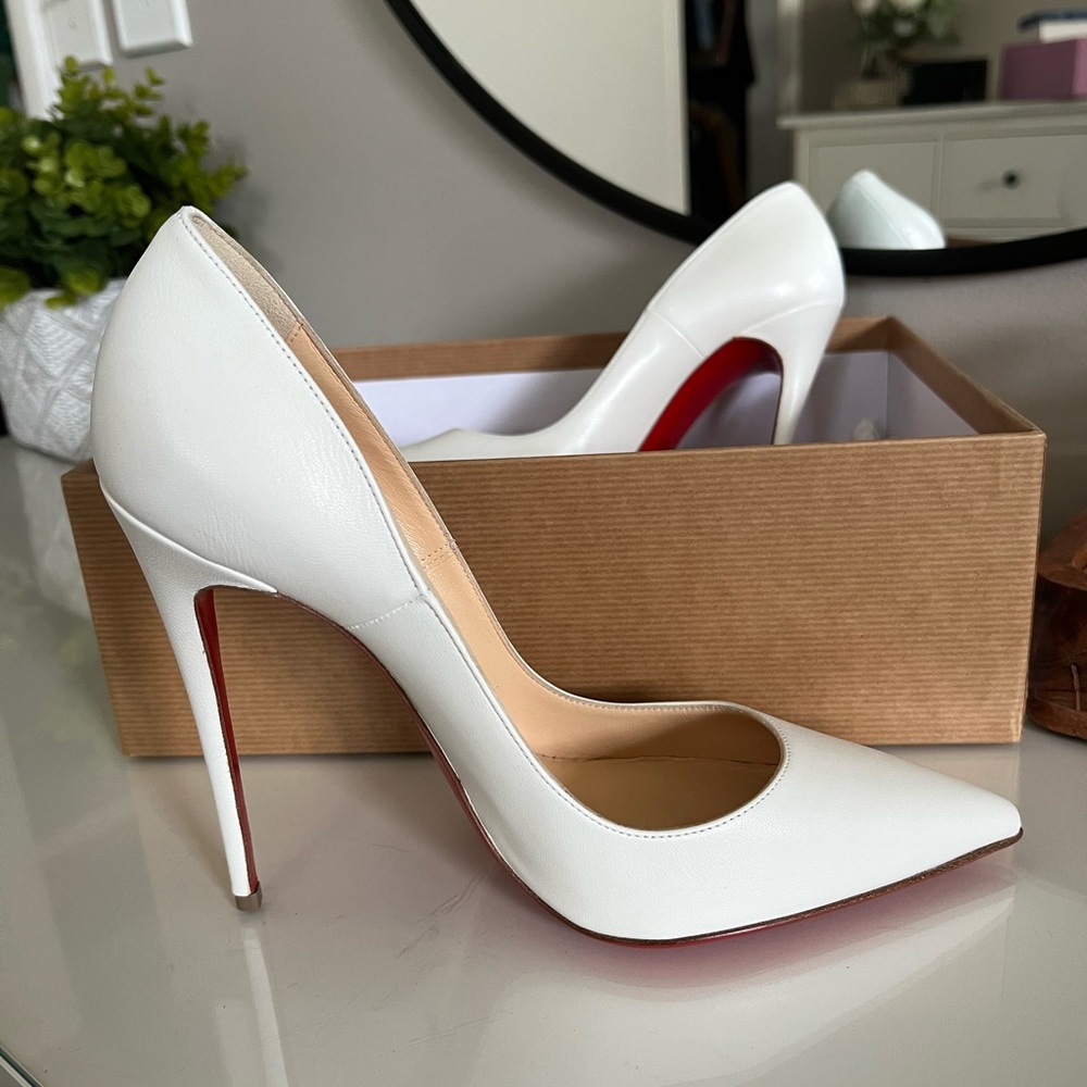Christian Louboutin So Kate white